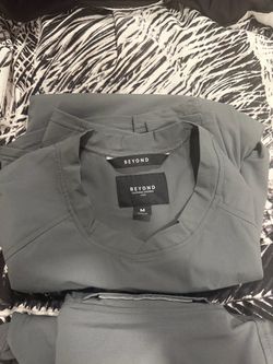 Beyond Op top & pants NEW