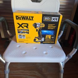 DEWALT  XR 20 VOLT IMPACT DRIVER KIT