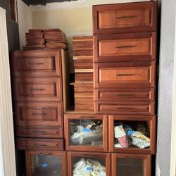 Built In Closet Pieces