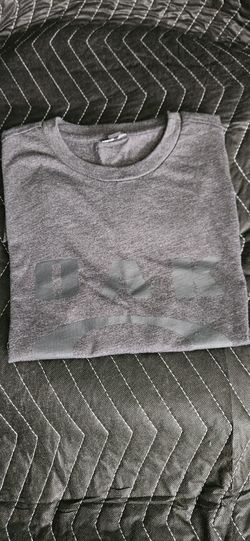 Oakley T-shirt