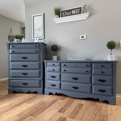 ✨🩶 Beautiful Solid Dresser Set Of 2🩶✨