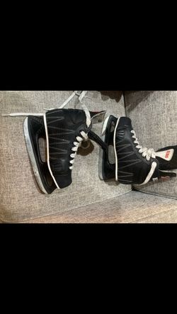 Hockey Ice skates size 4