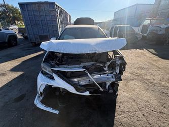 Parts only 2019 Toyota Camry parting out