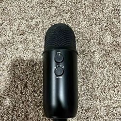 Yeti Microphone 