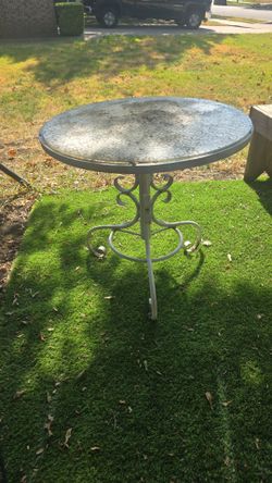 Patio table $10