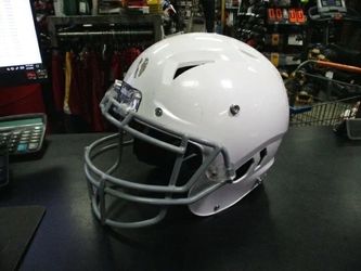 Used Schutt Vengeance A11 2.0 Youth Football Helmet Size Small Szn of Play 2025