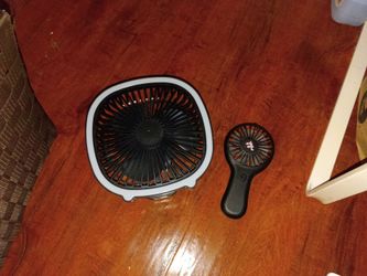 2 Fans