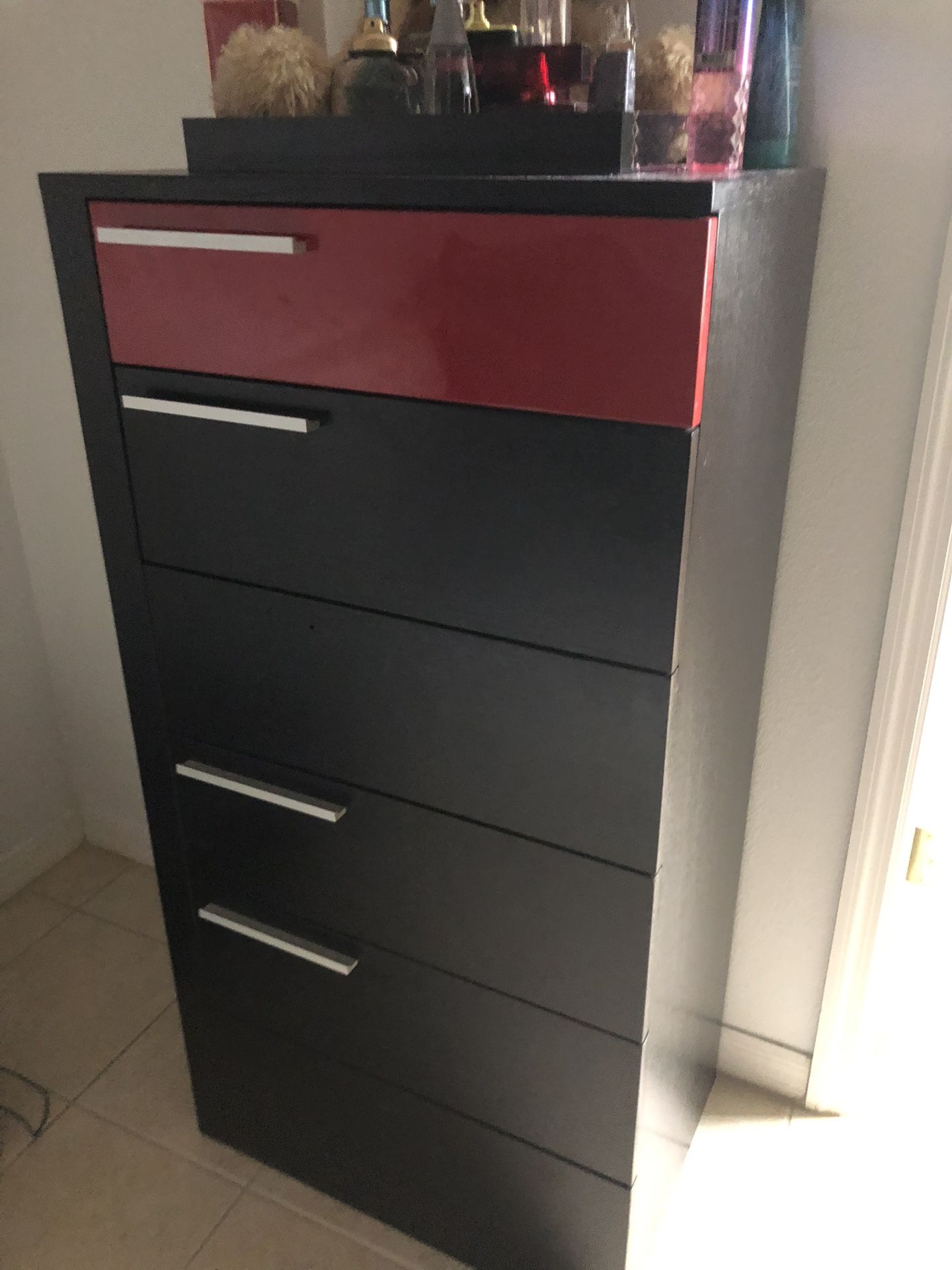 2 Heavy Duty Chest of Drawers With 2 Dressers
