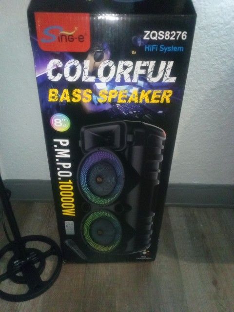 Brand New In Box/ Sing-E Dual 8inch 1000 Watt Entertainment Karaoke Speaker Media Center Microphone Remote Led Lights And More