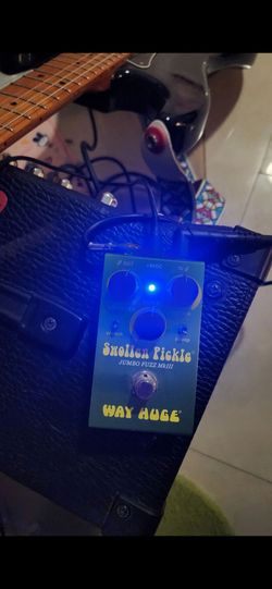 Swollen pickle fuzz pedal