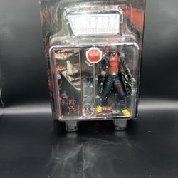 VAMPIRE THE MASQUERADE THEO BELL ACTION FIGURE 2001 NIB. Cardboard is bent 