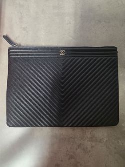 Chanel Boy Chevron Caviar O-Case