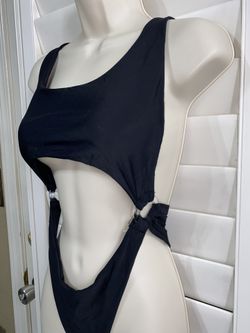 BLACK CUTOUT PUCKER BACK ONE PIECE BIKINI