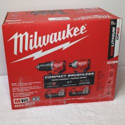 Milwaukee
M18 18V Lithium-Ion Brushless Cordless Compact Drill/Impact Combo Kit (2-Tool) w/(2) 2.0 Ah Batteries, Charger & Bag