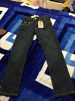 Size 8 Levi’s jeans