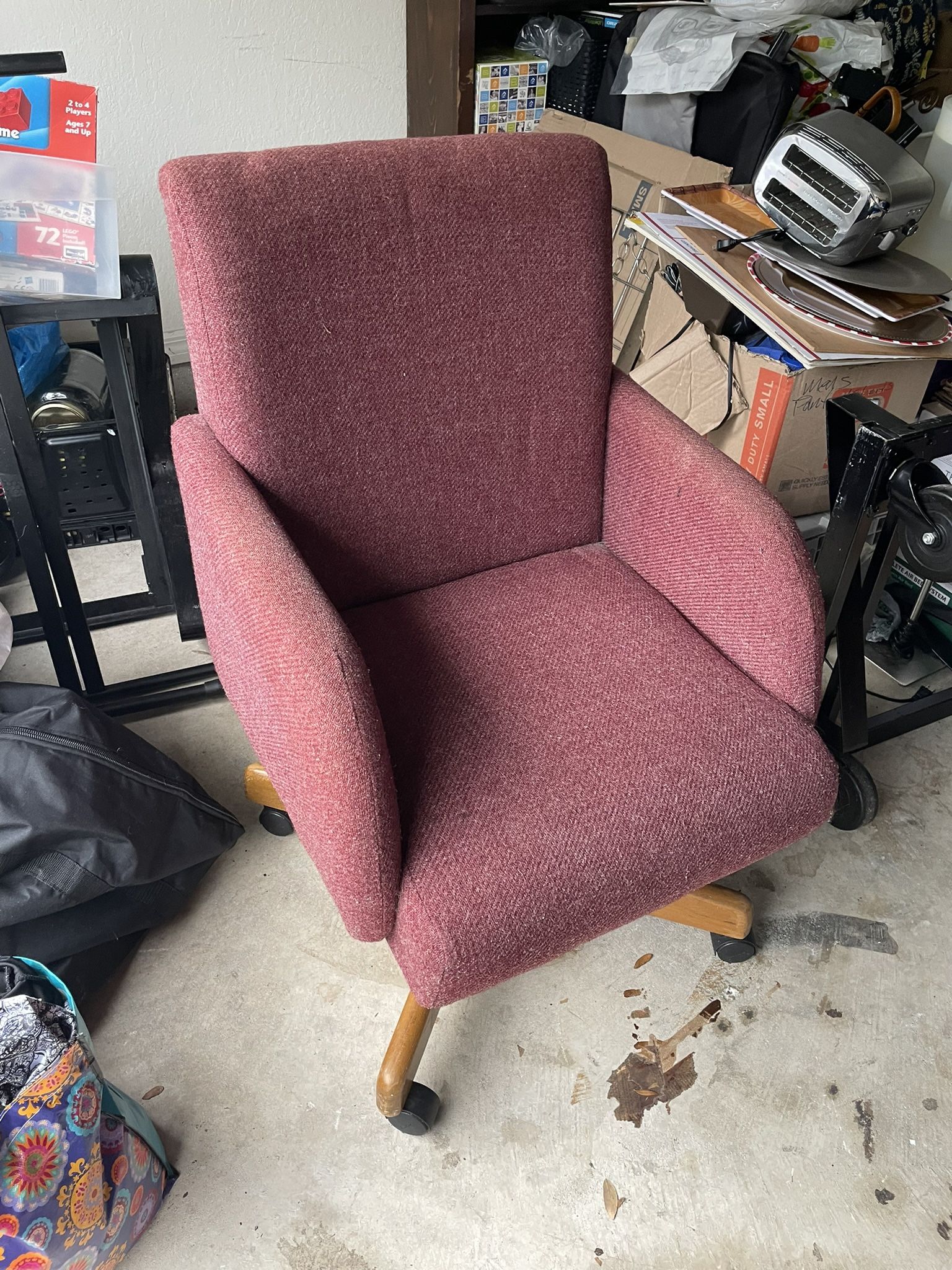 Office Swivel Chair 4 Sale!