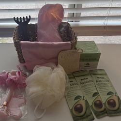 Women’s Pink Spa Gift Basket – Self Care & Beauty Set