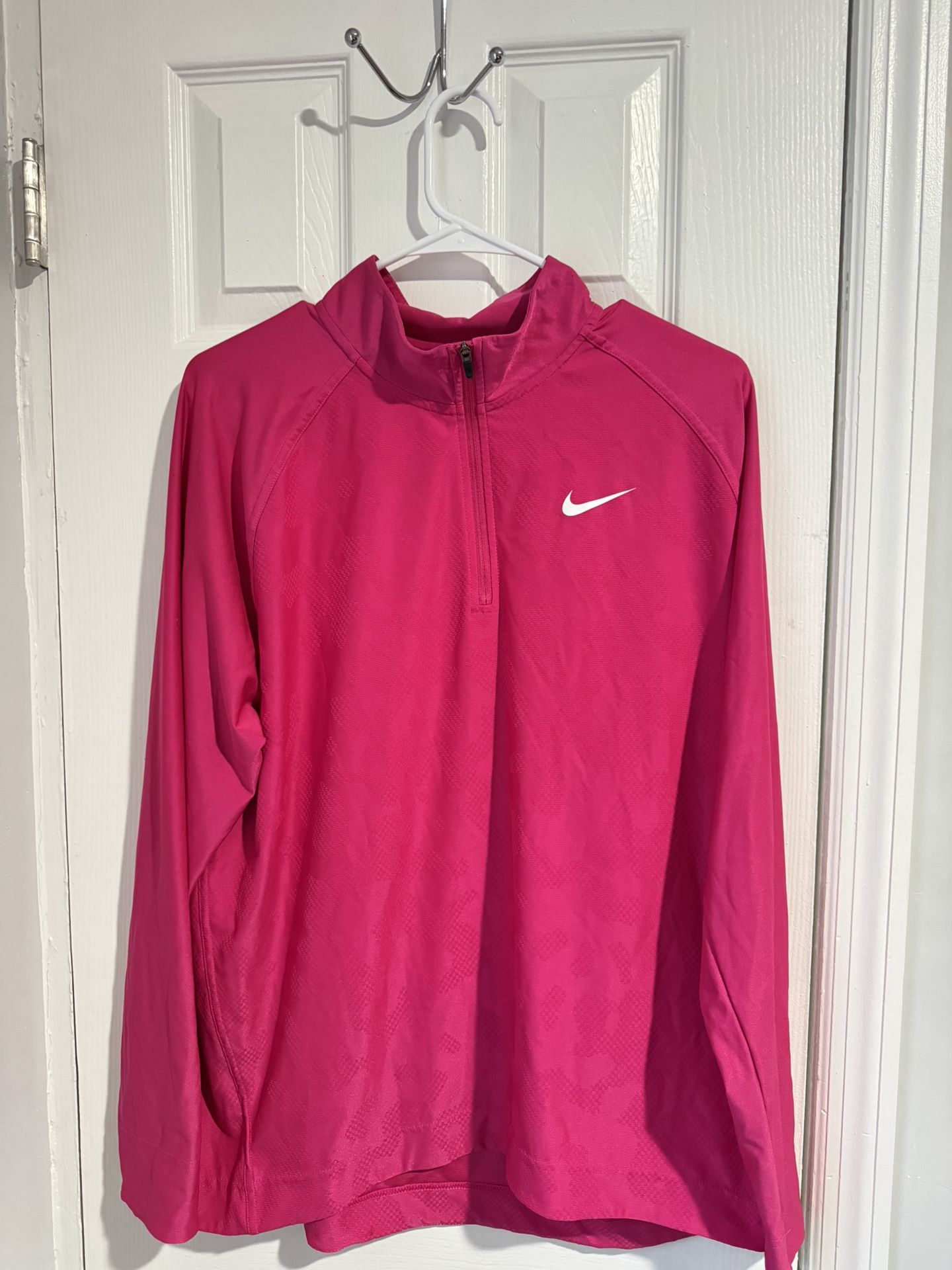 Worn once mens pink Nike zip up size Large