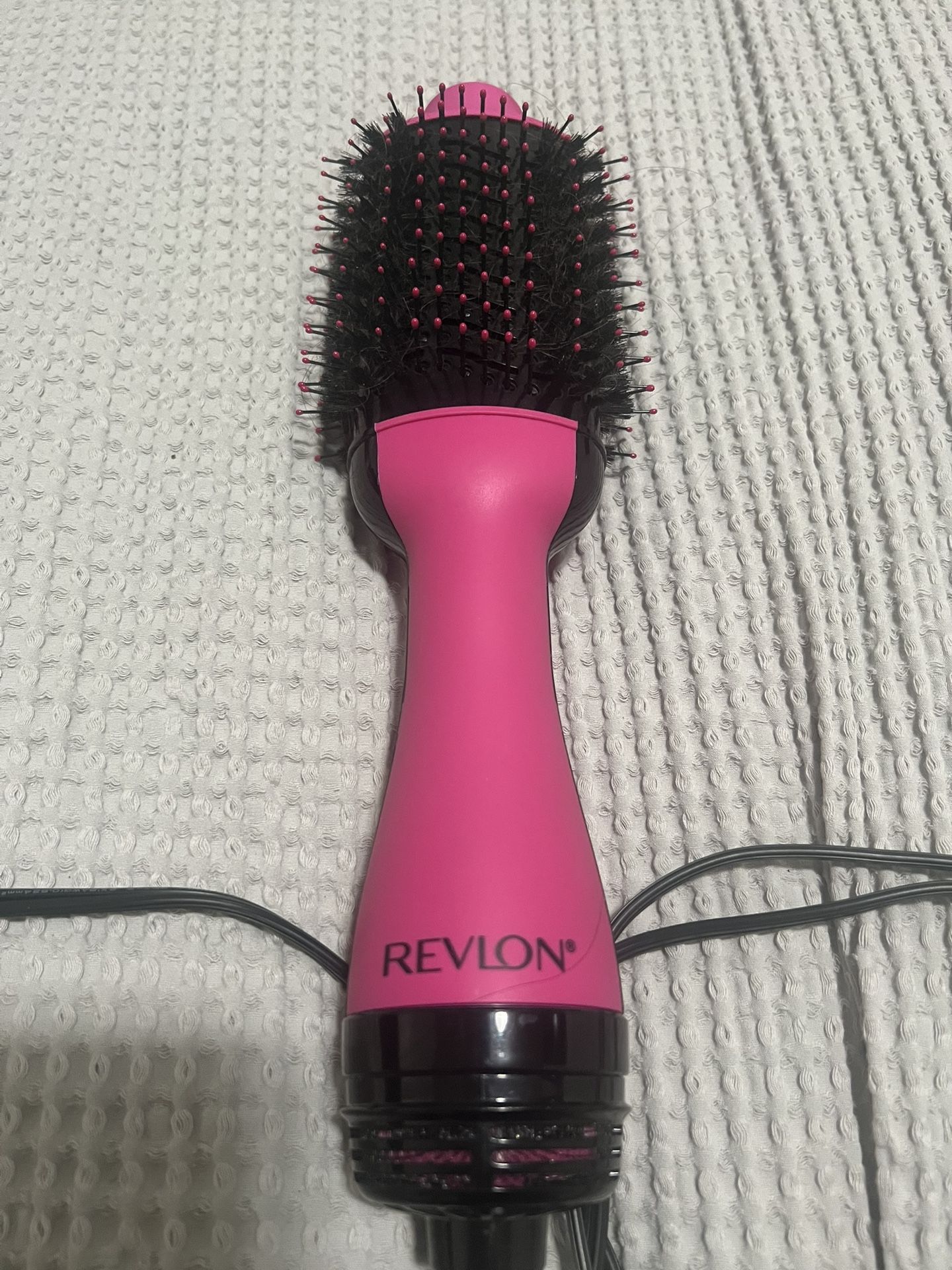 Revlon Oval Pink/black Electric Dryer And Curly Hair