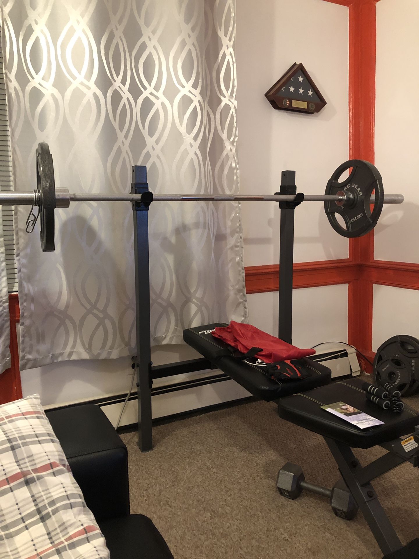 Weight set and bench