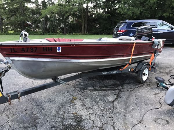 17 foot Lund Rebel Special fishing boat 20hp Johnson motor ...