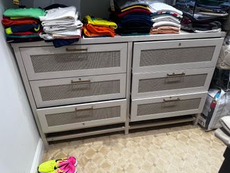6-Drawer Dresser — Gray/Light Wood, Woven Front