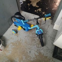 Kids. Btwin Bike With Training Weels