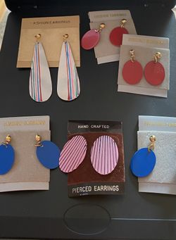 Assorted Earrings (23 Pieces)