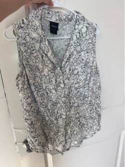 TORRID- Minnie Mouse sleeveless shirt