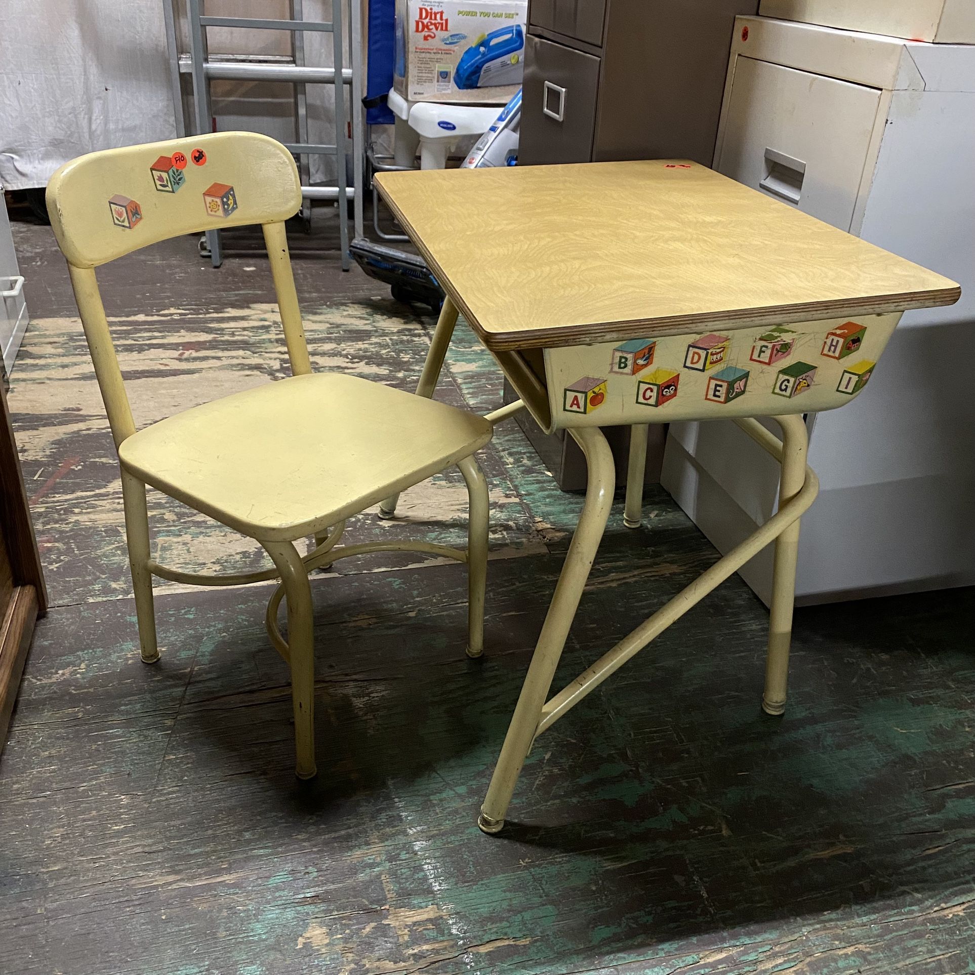 Light Yellow Small Child School Desk and Chair. $50. Desk: 24”L x 18”W x 22”H. Chair: 13.5”L x 13”W x 23.5”H. St ht 13”.