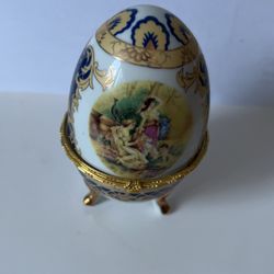 Vecceli Italian Ceramic Egg Trinket Box