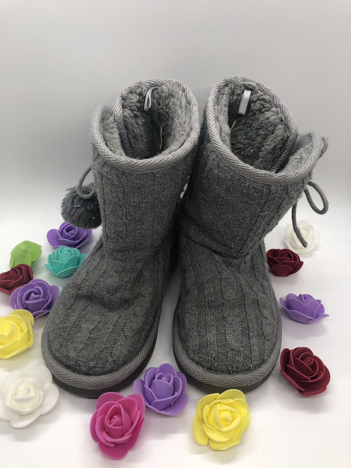 Toddler Girl’s Gray Boots Size 9