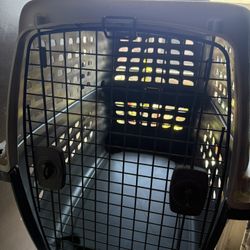 Dog Crate/ Carrier