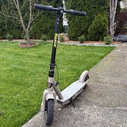 Razor C35 SLA electric scooter