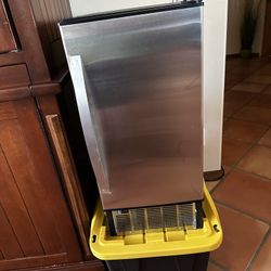 Edgestar IB450SS Ice Maker