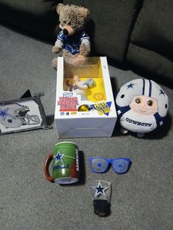 Dallas Cowboys Collectibles Excellent Condition
