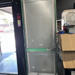 Built In 30” Thermador Panel Ready Bottom Freezer Refrigerator 