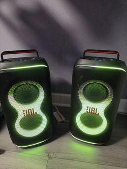 2 x JBL Partybox 120