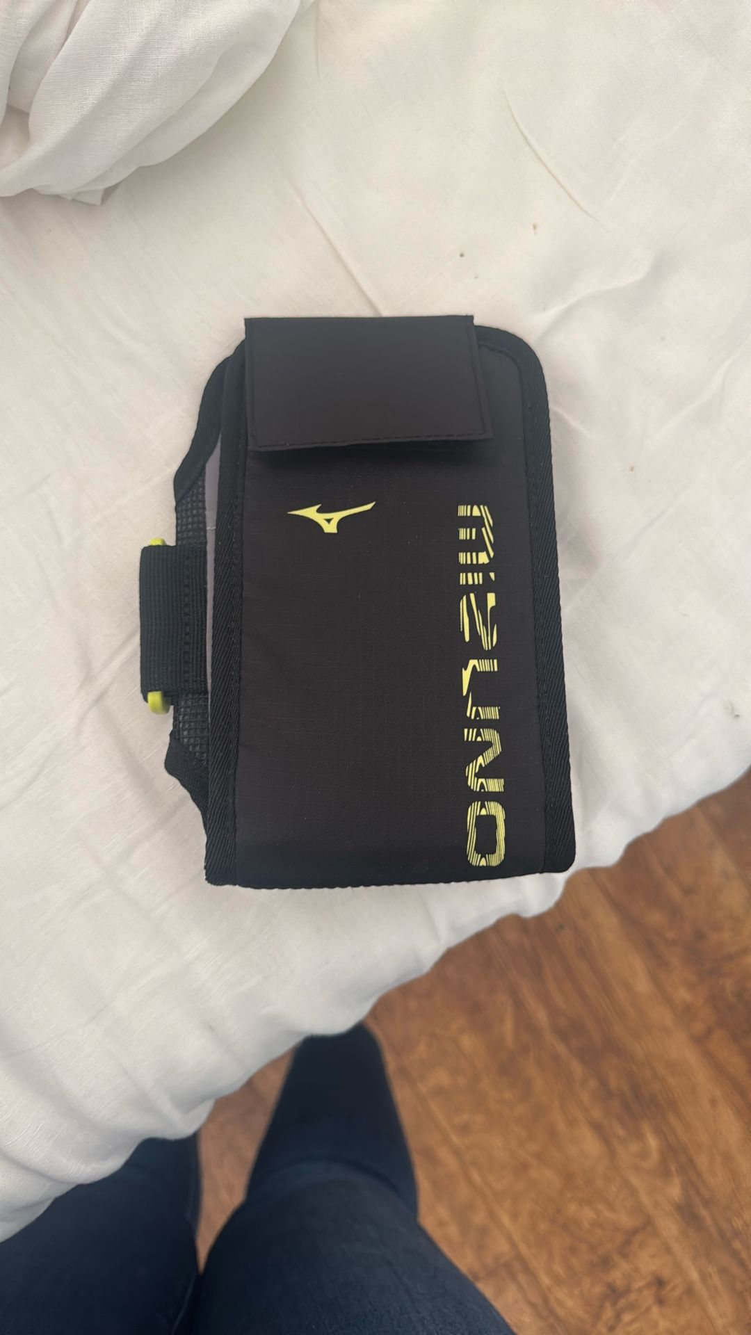 Mizuno Running Pouch For Arm
