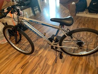 HUFFY Men 26” Highland Mountain Bike