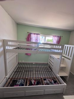 Bunk bed
