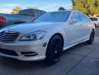 2011 Mercedes-Benz S-Class