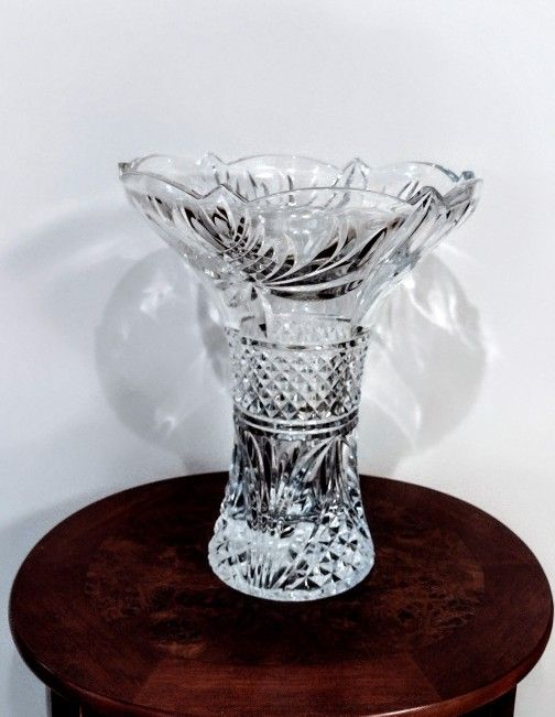ShannoN Godinger 11.75-In. LEAD CRYSTAL Trumpet Vase ~ Dublin Pattern ~ DRAMATIC, BRILLIANT & STUNNING!