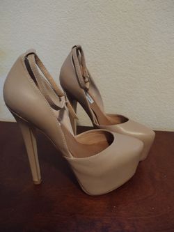 STEVE MADDEN PLATFORM STILETTO SZ 6