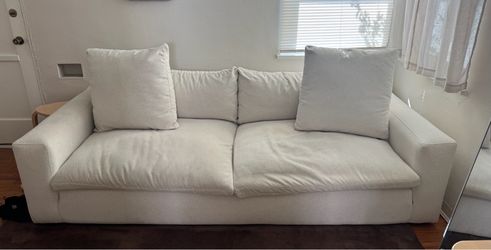 99” Living Spaces Paloma Sofa / Couch