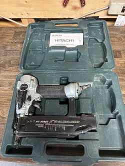 Hitachi Brad Nailer 18 Ga