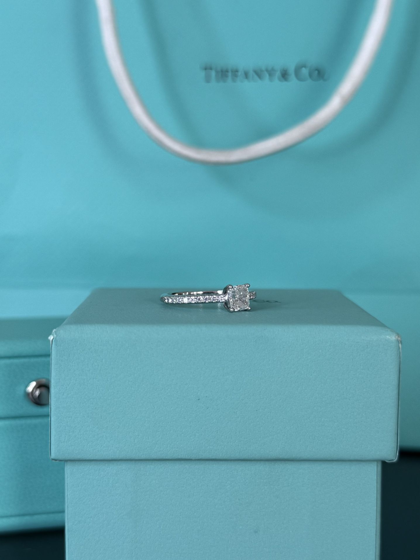 Tiffany & Co. Novo Ring 0.74CTW VVS1 Platinum Sz 6.5