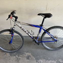 Trek 4300 Bike 26 for Sale in Austin, TX - OfferUp