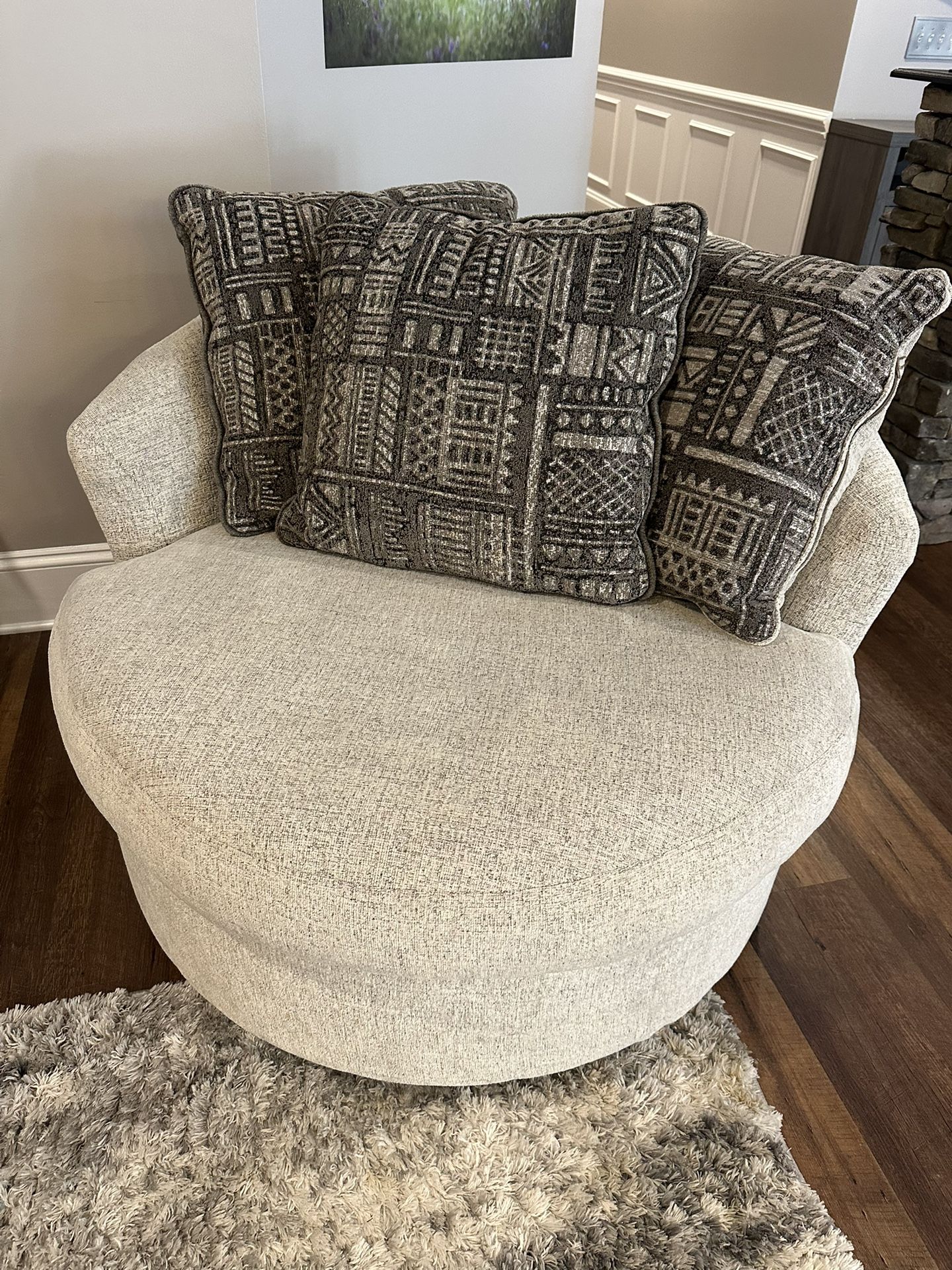 Accent Chair/ Ashly Furniture