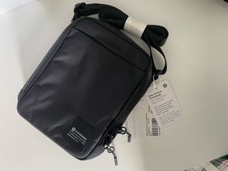 Lululemon bag